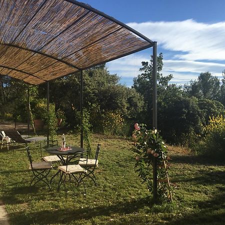 Ferienwohnung Le Gite Des Cadieres Evenos Exterior foto